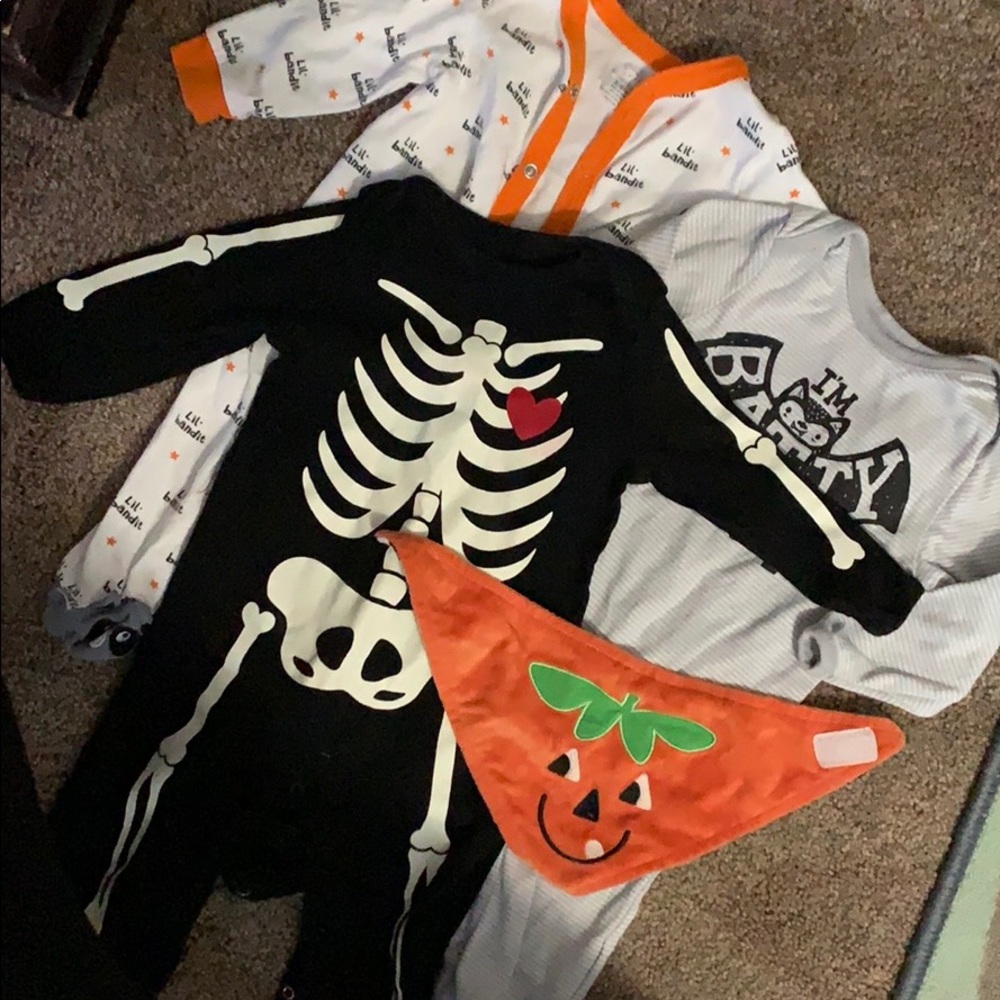 Baby boy Halloween bundle old navy 6-12mths